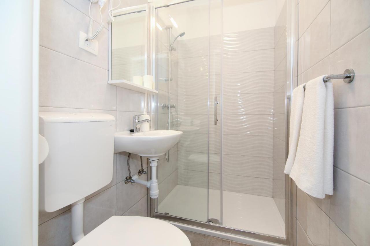 Beach Rooms Split Подстрана Экстерьер фото